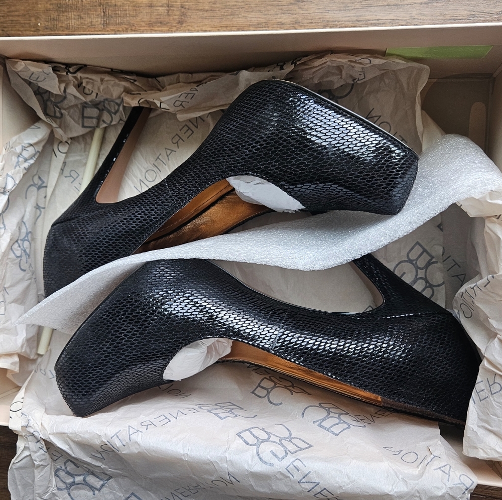 BCBG Black Pumps- Size 6.5